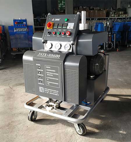 全水聚氨酯發(fā)泡機(jī)(圖1) JNJX-H5600全水聚氨酯發(fā)泡機(jī)